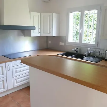 Maison Au Calme Climatisee Avec Jardin A - Provence Villa *